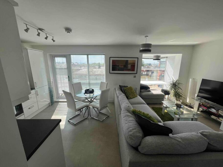 City Centre 2 Bed Apartment Chester Kültér fotó